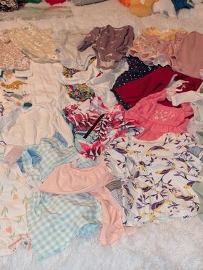 Girls 0-6 Month Mixed Clothing Lot BUNDLE 35+ PIECE NWOT & EUC